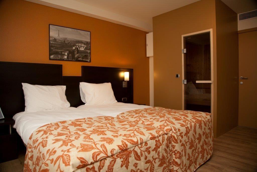 Hotel Tts Temse Habitación foto