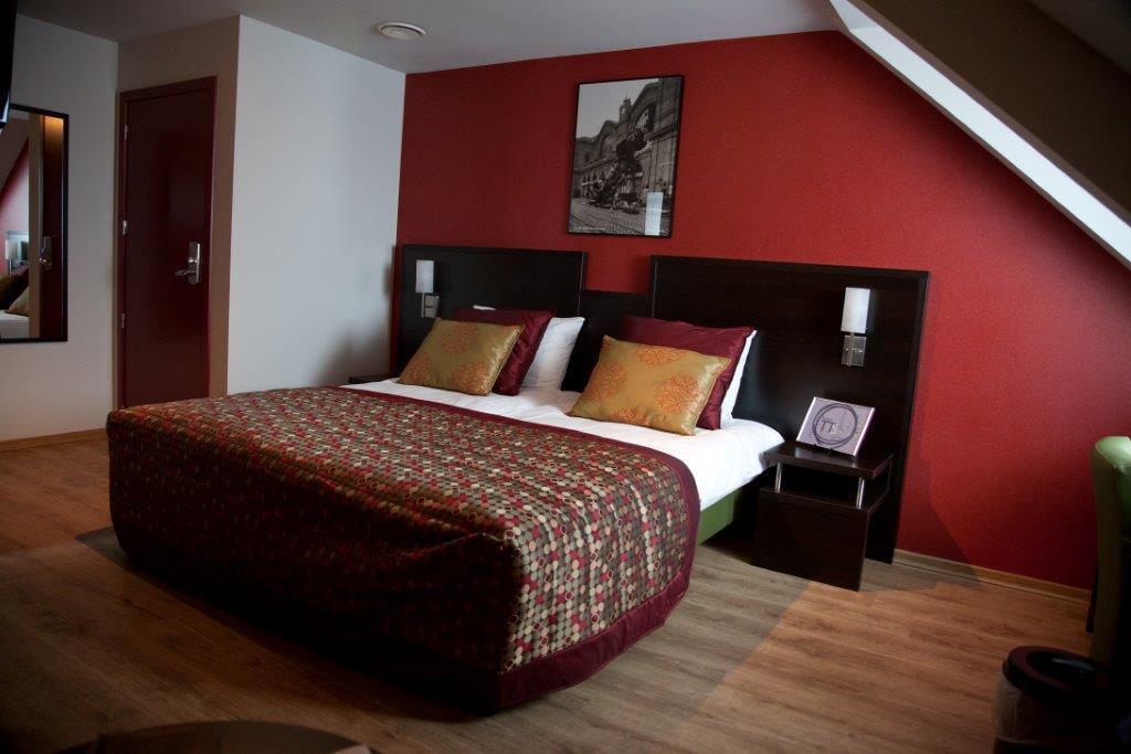Hotel Tts Temse Habitación foto
